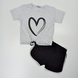 komplektukas-vasarai-mergaitei-su-palaidine-trumpa-sortai-su-blizgancia-sirdute-priekis-drugeliukai.lt