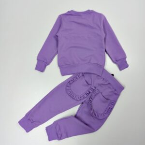 trikotazinis-komplektukas-mergaitei-kelnes-dzemperis-su-uzrasu-treningai-laisvalaikio-apranga-nugara-drugeliukai.lt