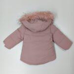 pelenu-rozes-spalvos-striuke-ziemine-su-kailiuku-mergaitei-rubai-vaikams-susisega-spaudemis-ir-uztrauktuku-kailiukas-margas-nugara-drugeliukai.lt