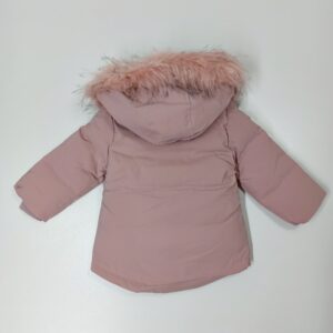 pelenu-rozes-spalvos-striuke-ziemine-su-kailiuku-mergaitei-rubai-vaikams-susisega-spaudemis-ir-uztrauktuku-kailiukas-margas-nugara-drugeliukai.lt