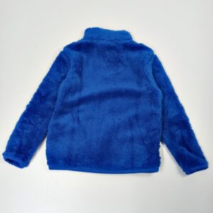 siltas-pliusinis-dzemperis-ilgomis-rankovemis-su-gaisrininku-semu-uztrauktuku-uzsisega-rubai-vaikams-nugara-drugeliukai.lt