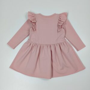 trikotazine-suknele-mergaitei-su-sperneliais-ant-peciu-pelenu-rausva-ilgomis-rankovemis-nugara-drugeliukai